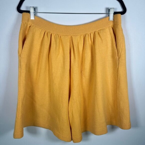 ST. JOHN SEPARATES Made in USA 🇺🇸 Starfish Print Knit Top Sz M & Shorts Sz 10 - Picture 4 of 16